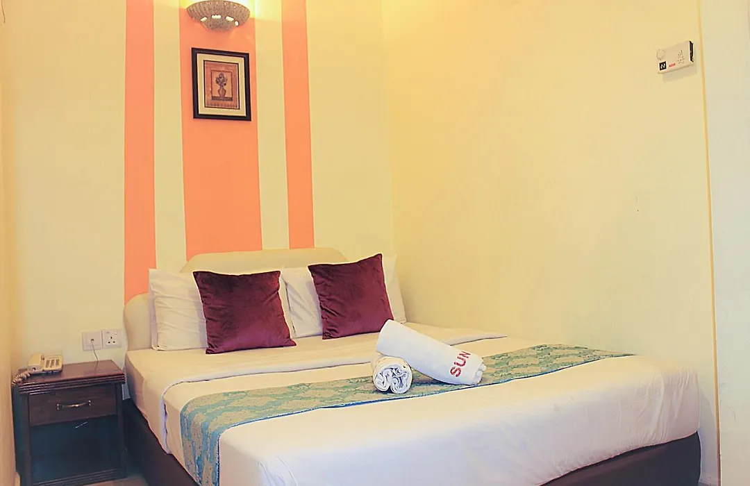 Sun Inns Meru Raya-1